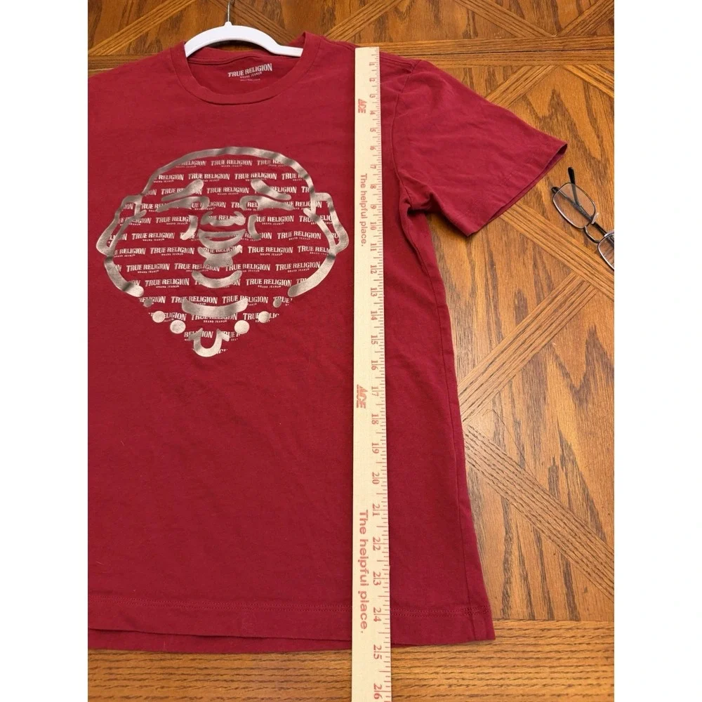 True Religion T-Shirt Men's S Red Dahlia Scripted Buddha Face Tee Graphic Silver